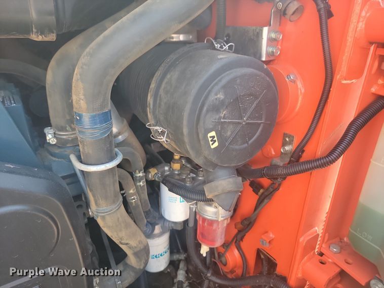 image for item LQ9110 2016 Kubota SSV75  skid steer loader