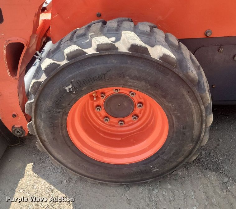 image for item LQ9110 2016 Kubota SSV75  skid steer loader