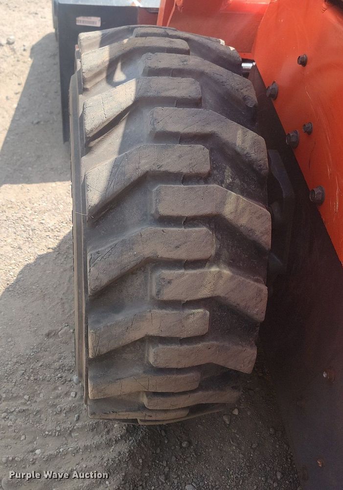 image for item LQ9110 2016 Kubota SSV75  skid steer loader