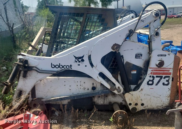 image for item LQ9113 1998 Bobcat 873  skid steer loader