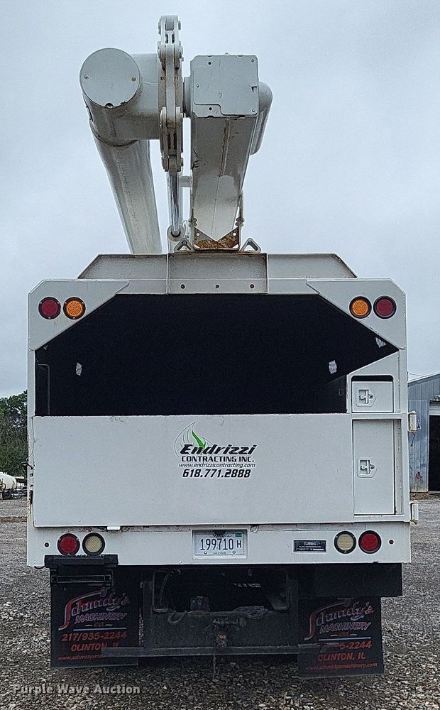 image for item LS9621 2010 Ford F750 Super Duty XL  forestry bucket truck