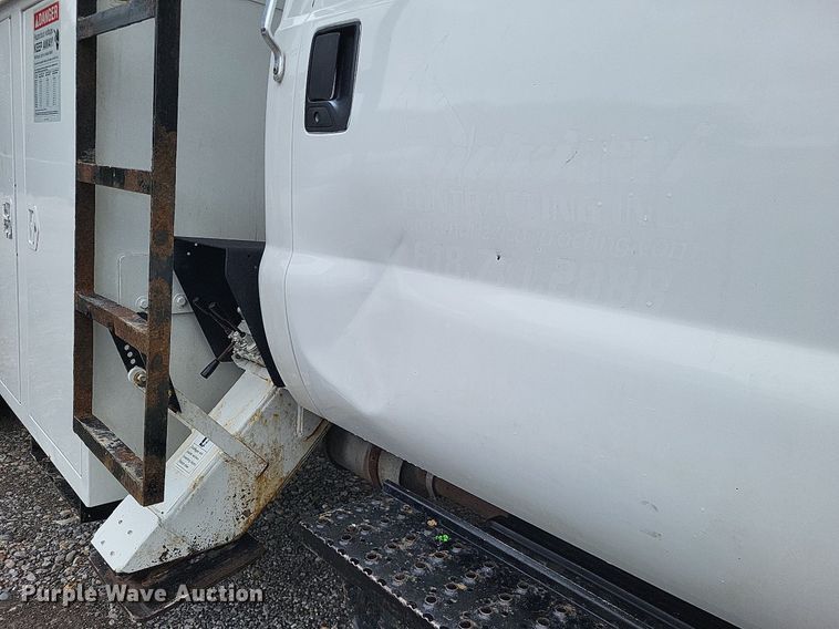 image for item LS9621 2010 Ford F750 Super Duty XL  forestry bucket truck