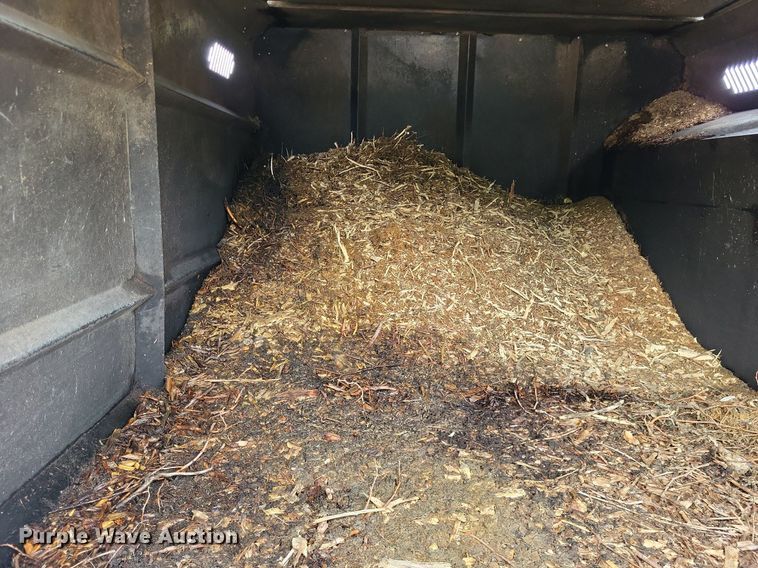 image for item LS9621 2010 Ford F750 Super Duty XL  forestry bucket truck