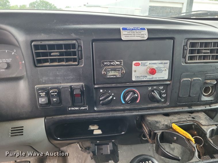 image for item LS9621 2010 Ford F750 Super Duty XL  forestry bucket truck