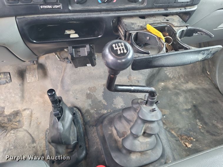 image for item LS9621 2010 Ford F750 Super Duty XL  forestry bucket truck