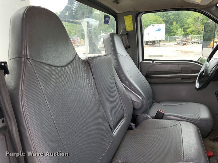 image for item LS9621 2010 Ford F750 Super Duty XL  forestry bucket truck