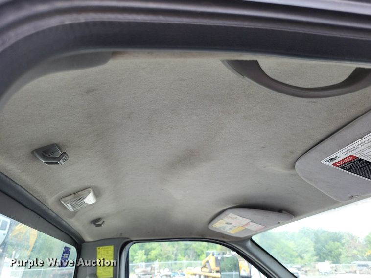 image for item LS9621 2010 Ford F750 Super Duty XL  forestry bucket truck