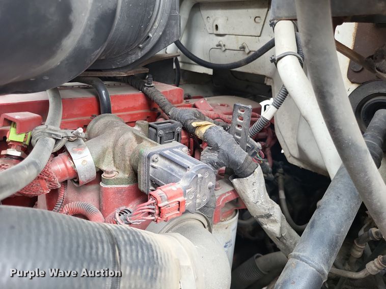 image for item LS9621 2010 Ford F750 Super Duty XL  forestry bucket truck