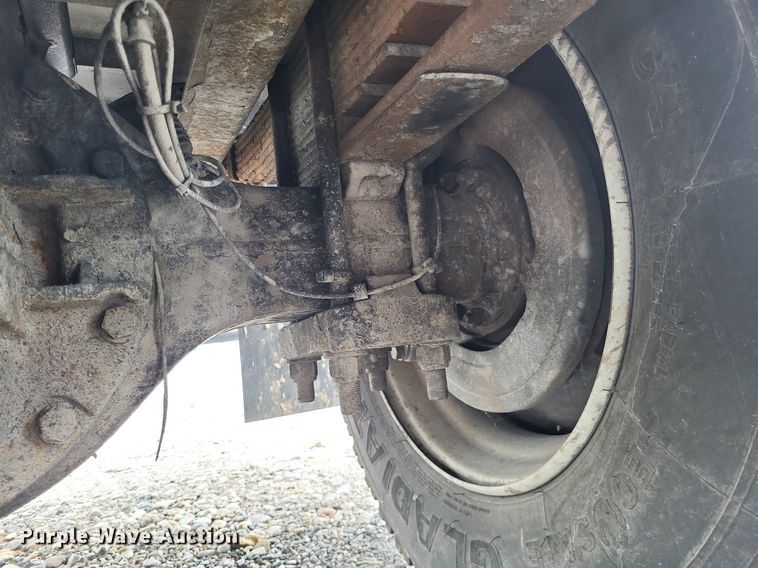 image for item LS9621 2010 Ford F750 Super Duty XL  forestry bucket truck