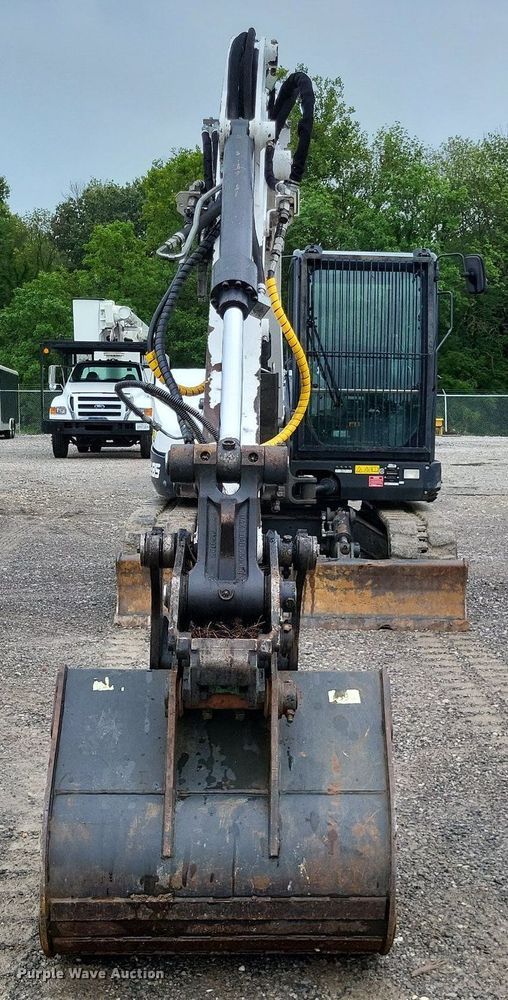 image for item LS9622 2018 Bobcat E85  mini excavator