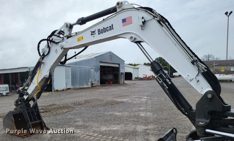 image for item LS9622 2018 Bobcat E85  mini excavator