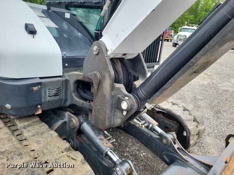 image for item LS9622 2018 Bobcat E85  mini excavator