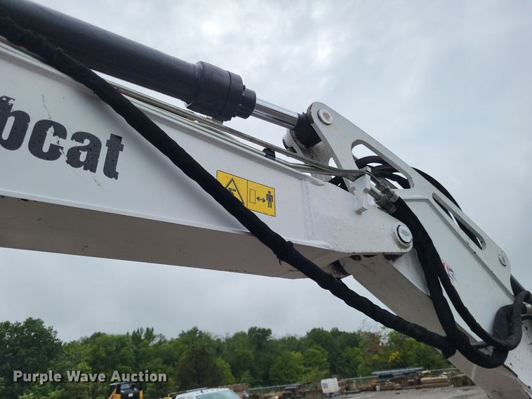image for item LS9622 2018 Bobcat E85  mini excavator