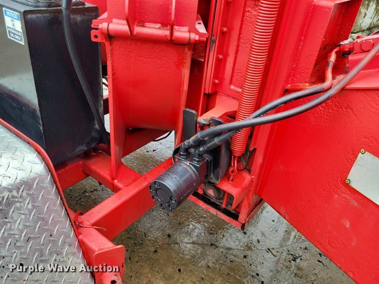 image for item LS9623 Altec DC-1317  wood chipper