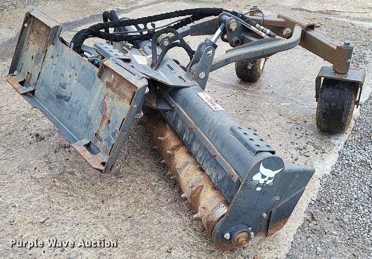 image for item LS9625 2015 Bobcat 84SCHHF  skid steer soil conditioner