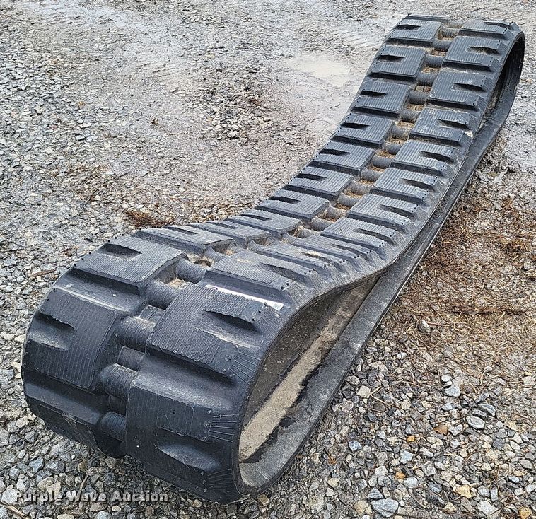 image for item LS9627 Bridgestone  18" W track