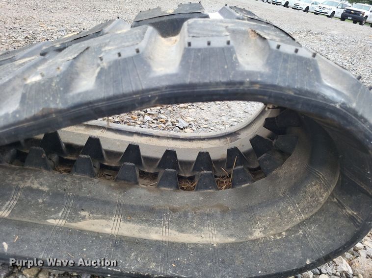 image for item LS9627 Bridgestone  18" W track