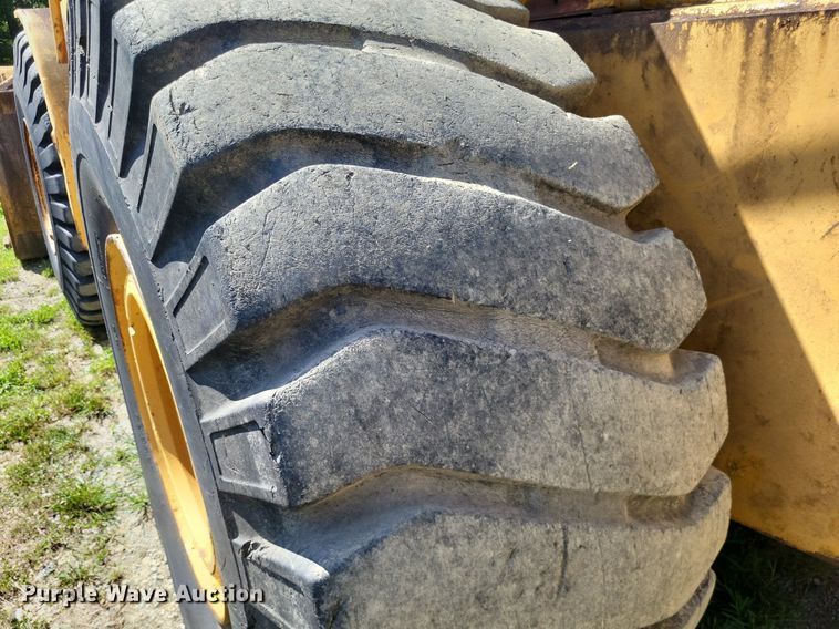 image for item LS9652 John Deere 844  wheel loader