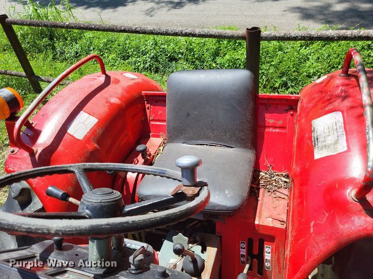 image for item LS9654 Yanmar YM2820D  MFWD tractor