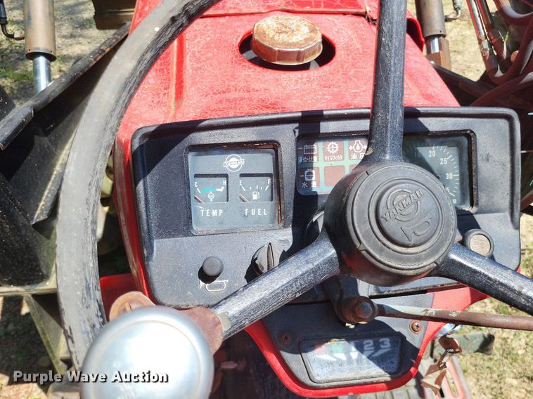 image for item LS9654 Yanmar YM2820D  MFWD tractor