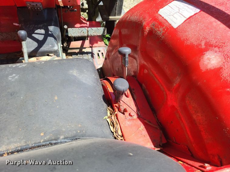 image for item LS9654 Yanmar YM2820D  MFWD tractor