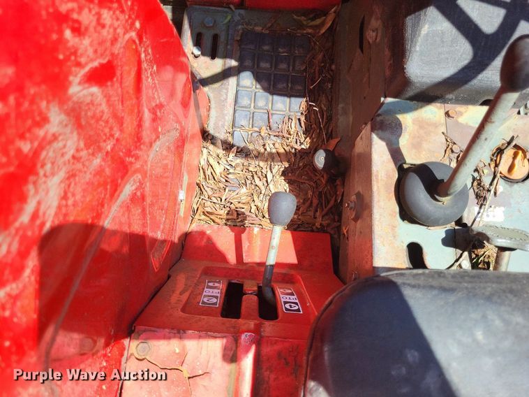 image for item LS9654 Yanmar YM2820D  MFWD tractor