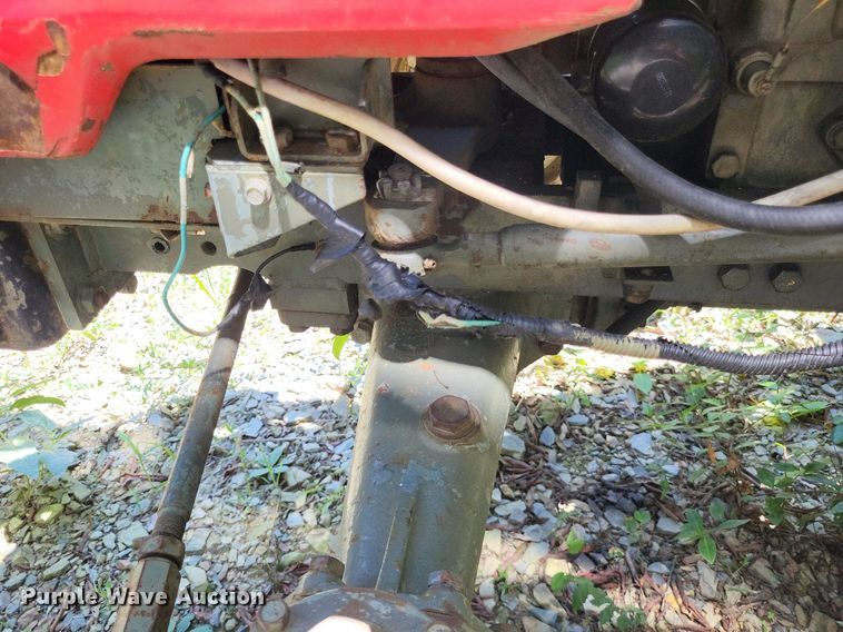 image for item LS9654 Yanmar YM2820D  MFWD tractor