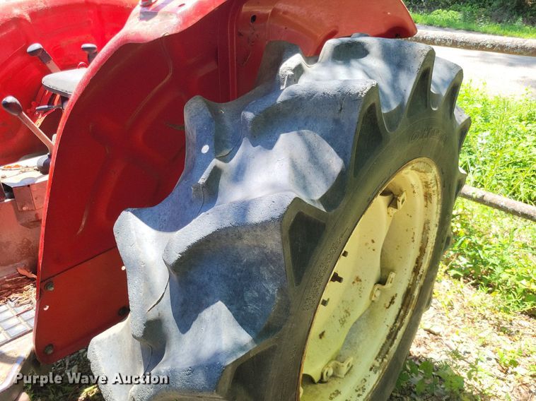 image for item LS9654 Yanmar YM2820D  MFWD tractor