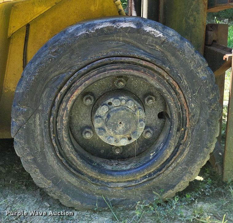 image for item LS9655 Hyster H80XL  forklift