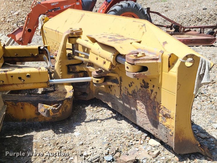 image for item LS9657 2006 Caterpillar D5N  dozer