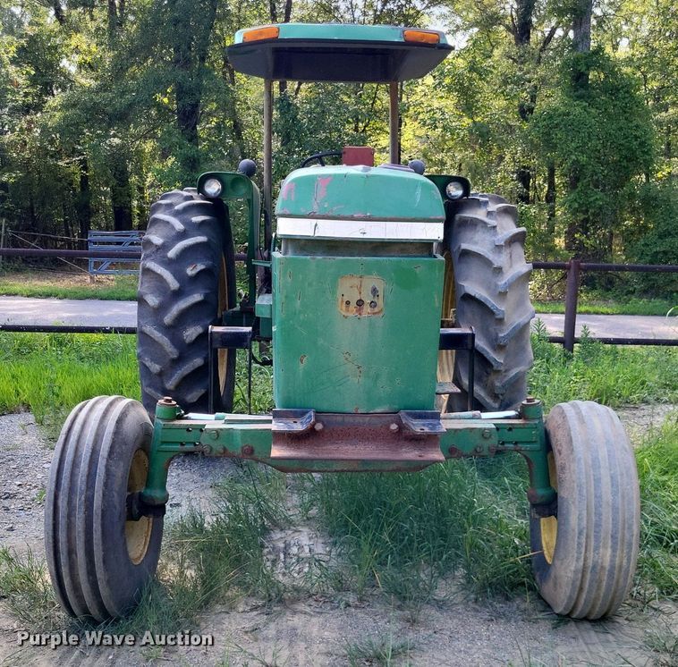 image for item LS9661 John Deere 2940  tractor