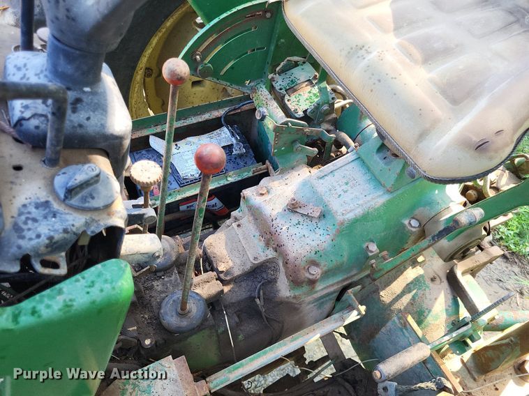 image for item LS9661 John Deere 2940  tractor