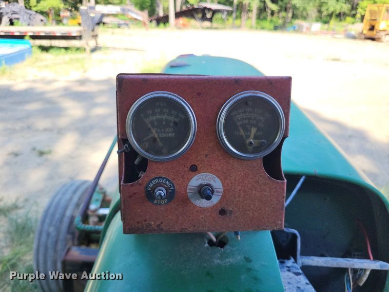 image for item LS9661 John Deere 2940  tractor