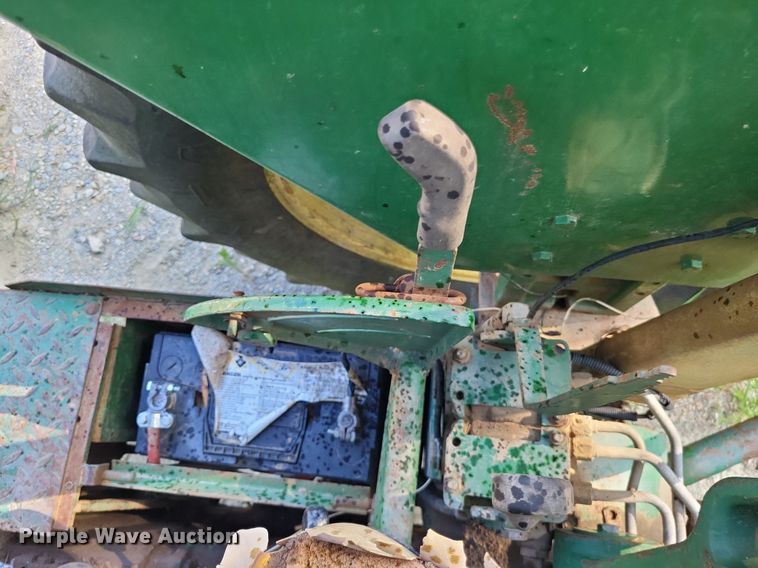 image for item LS9661 John Deere 2940  tractor