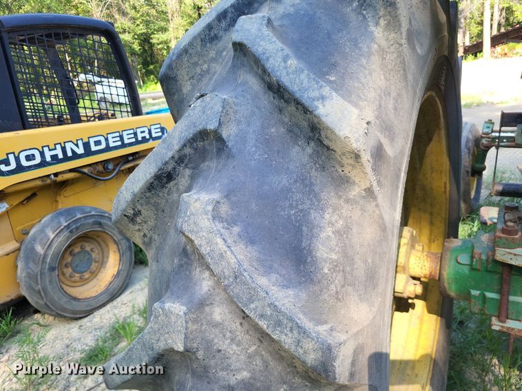 image for item LS9661 John Deere 2940  tractor