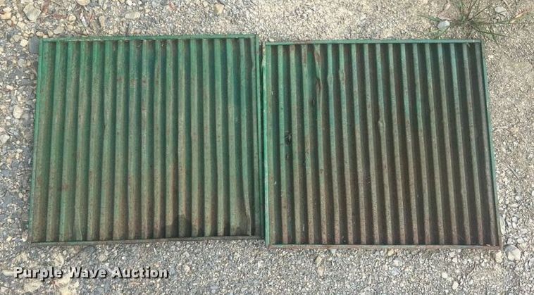 image for item LS9661 John Deere 2940  tractor