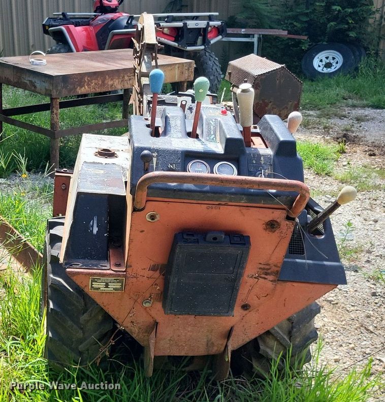 image for item LS9662 1996 Ditch Witch 1820K  trencher