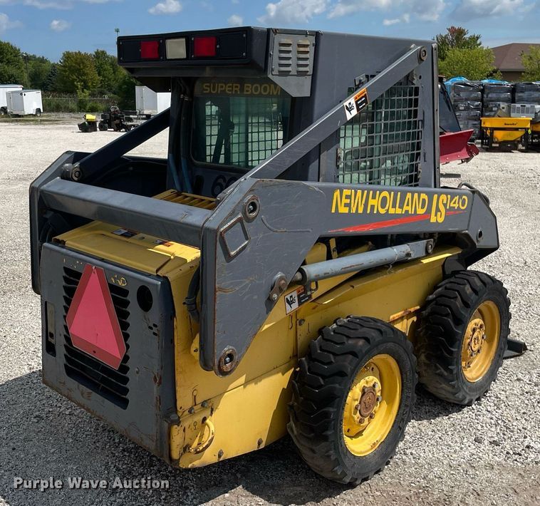 image for item LV9787 2001 New Holland LS140  skid steer loader