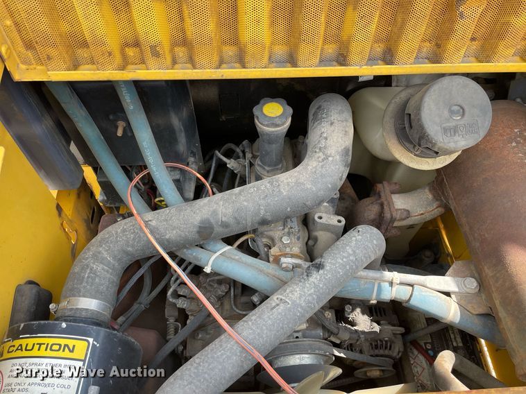 image for item LV9787 2001 New Holland LS140  skid steer loader