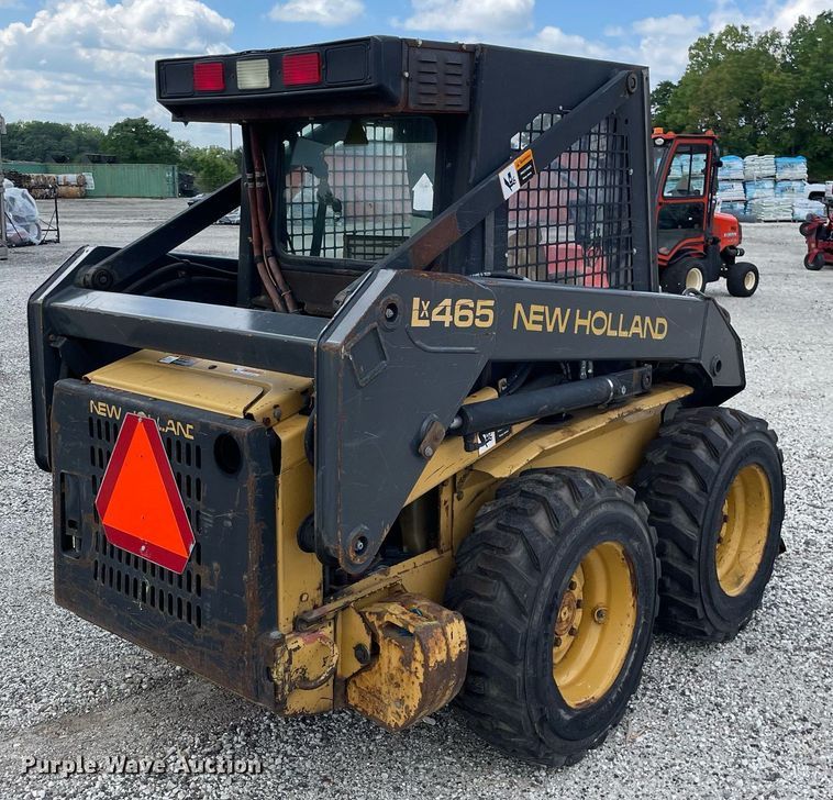 image for item LV9788 1994 New Holland LX465  skid steer loader