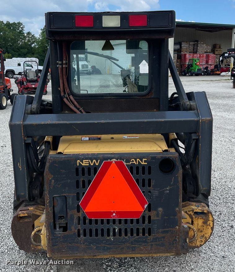 image for item LV9788 1994 New Holland LX465  skid steer loader