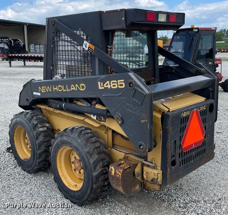 image for item LV9788 1994 New Holland LX465  skid steer loader