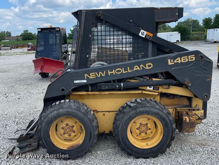 image for item LV9788 1994 New Holland LX465  skid steer loader
