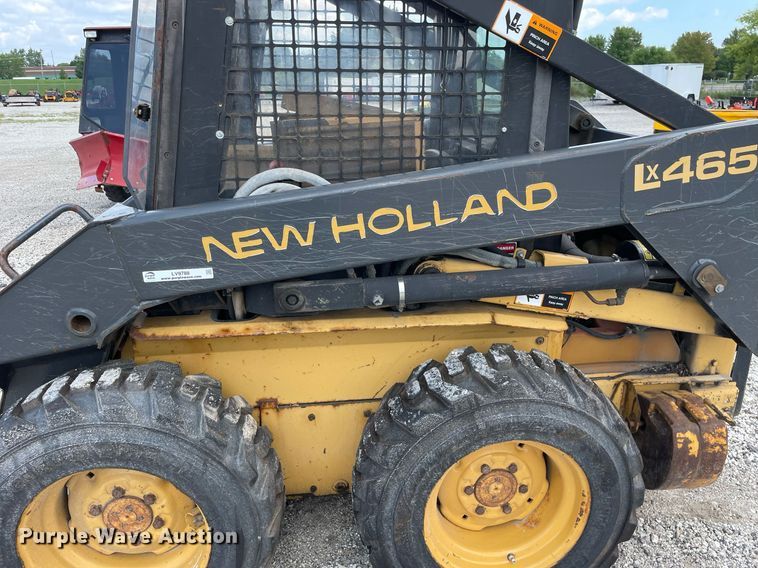 image for item LV9788 1994 New Holland LX465  skid steer loader