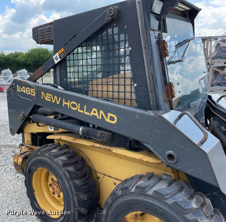 image for item LV9788 1994 New Holland LX465  skid steer loader