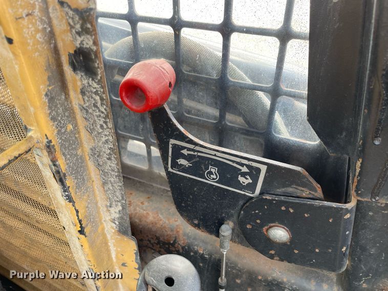 image for item LV9788 1994 New Holland LX465  skid steer loader