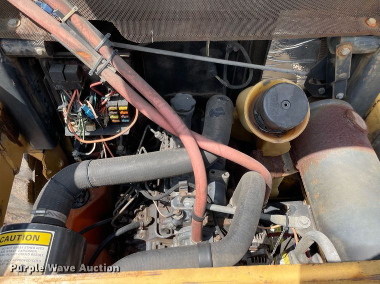 image for item LV9788 1994 New Holland LX465  skid steer loader