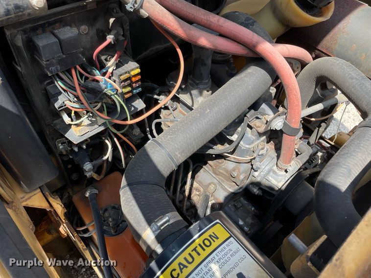 image for item LV9788 1994 New Holland LX465  skid steer loader