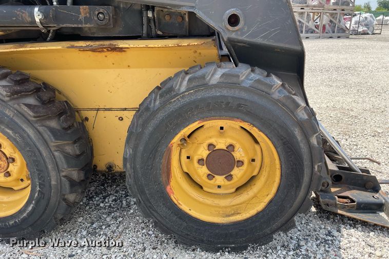 image for item LV9788 1994 New Holland LX465  skid steer loader