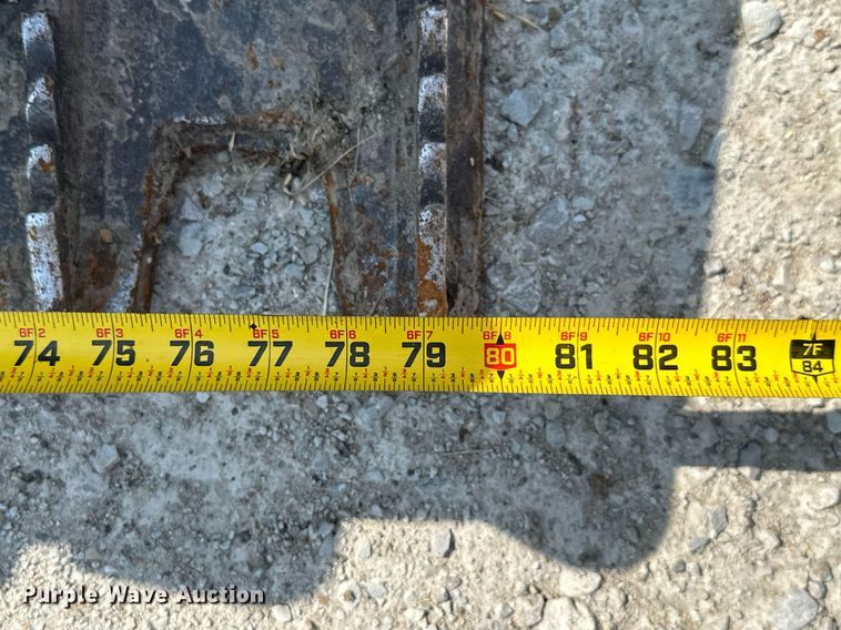 image for item MB9551 80"W grapple bucket